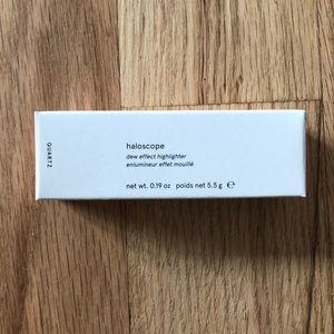 Glossier Haloscope in Quartz
